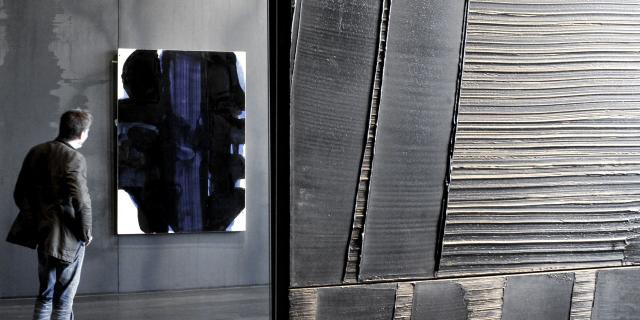 Outrenoir dans une salle du musée Soulages à Rodez