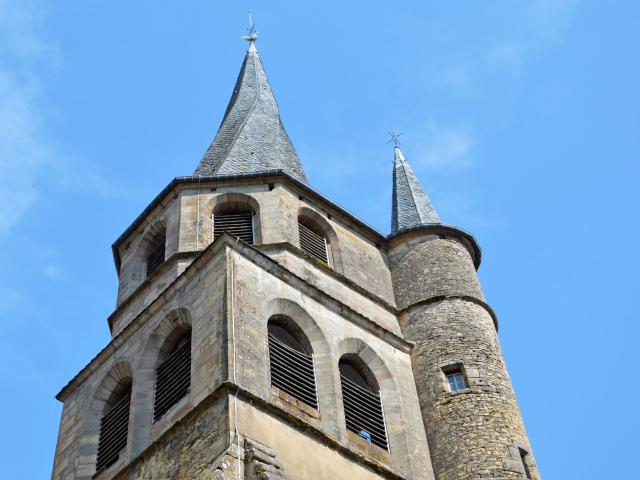 Clocher tordu en ardoise de l'église de Saint-Côme d'Olt