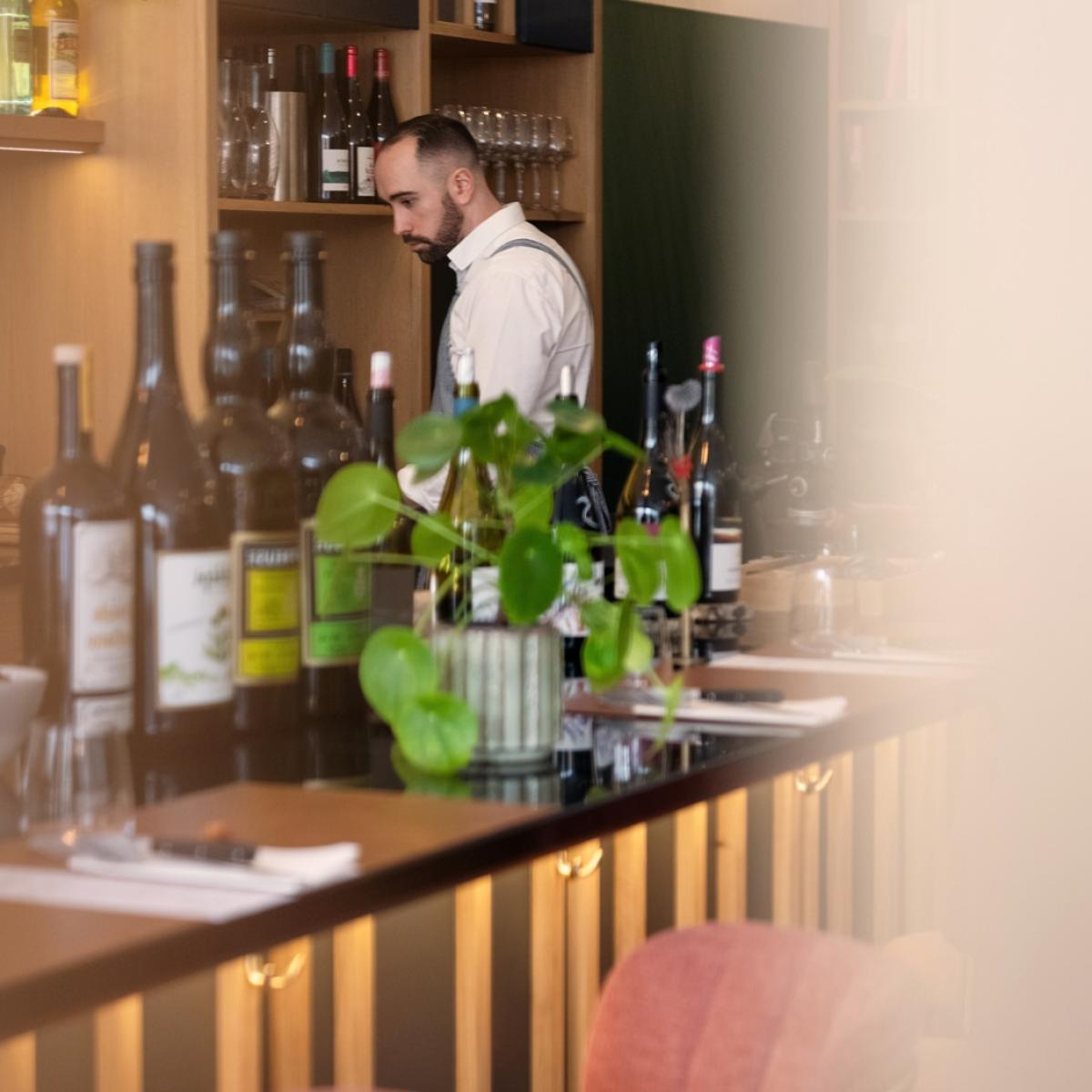 Une cuisine de marché au restaurant | Office de tourisme Rodez ...